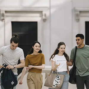 Things that parents of high school students can do to prepare their kids for studying abroad